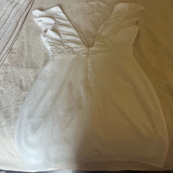 White Superdown Revolve v-neck dress - Picture 2 of 3